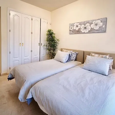 Marbella Luxury Fast Internet Netflix *