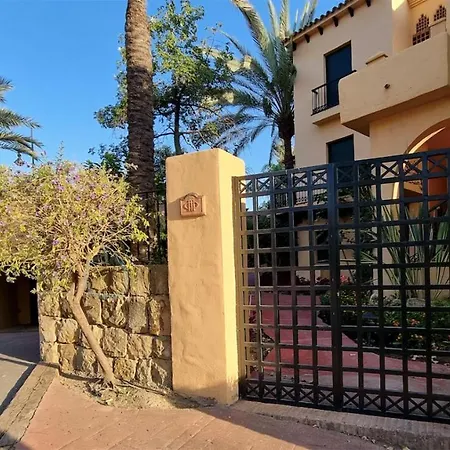 Marbella Luxury Fast Internet Netflix Apartman *
